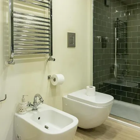 Poseidon's Creek - Luxury Apartment